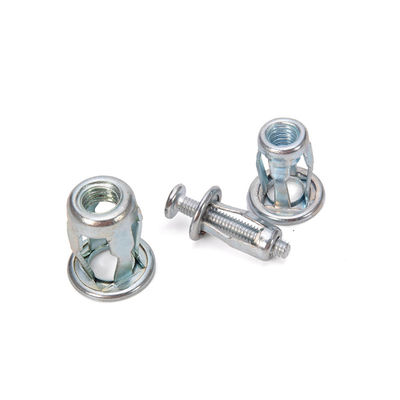 Metrische M5 Flat Head Slotted Body Jack Nut Blind Rivet Nut voor zware bevestiging