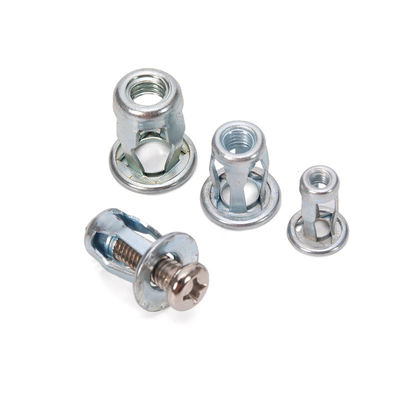 Metrische M5 Flat Head Slotted Body Jack Nut Blind Rivet Nut voor zware bevestiging