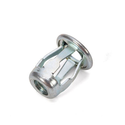 Metrische M5 Flat Head Slotted Body Jack Nut Blind Rivet Nut voor zware bevestiging