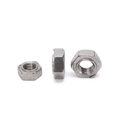 GB Standard Carbon Steel Square Weld Nut DIN929 M6 M8 M10 met Waxed Finish en Imperial Inch Measurement System