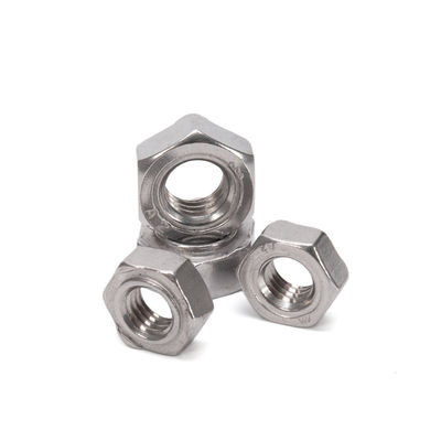 GB Standard Carbon Steel Square Weld Nut DIN929 M6 M8 M10 met Waxed Finish en Imperial Inch Measurement System