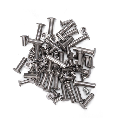ANSI/ASME-standaard helder roestvrij staal aluminium versierd plat hoofd half hol halfbuig rivet M2.5 voor lederen zak