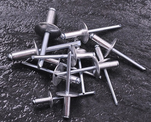Zink Afwerking ANSI/ASME Standaard Sterke Bevestigingskracht Stalen Blind Pop Rivet voor Metaal m2.5 m3 m3.5 m4.2 m4.8 m5.5 m6.3