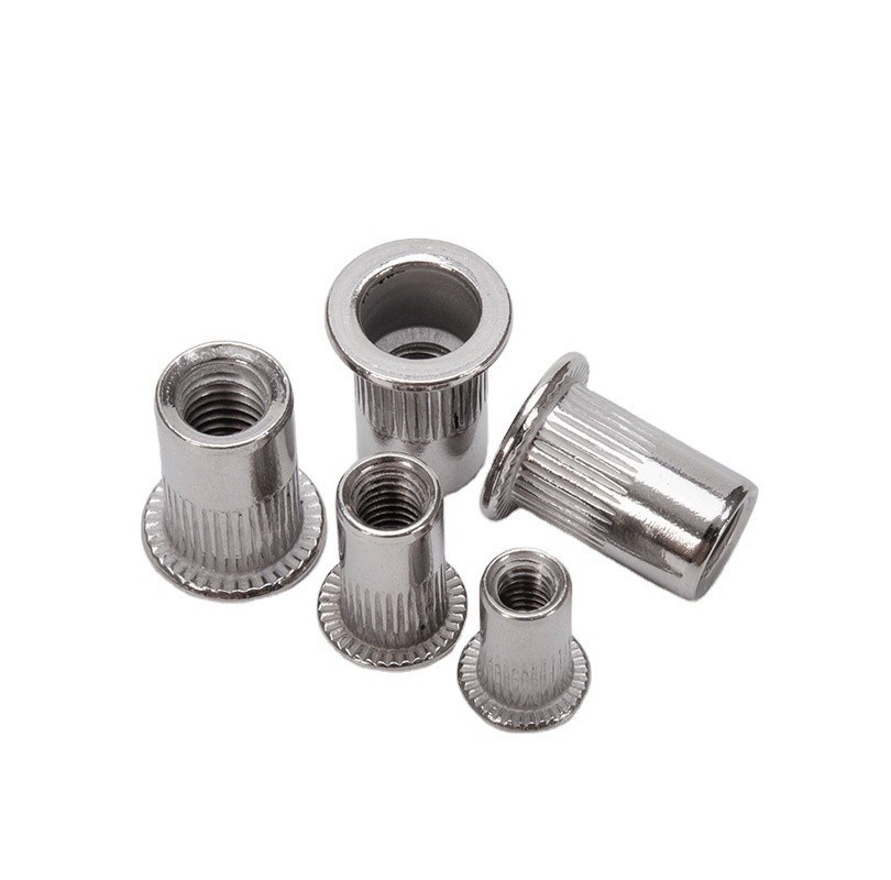 Metrische ronde geknevelde carrosserie Vlakkop roestvrij staal met draad Inzetstukken M3-M10 voor het meetsysteem van de automobielindustrie